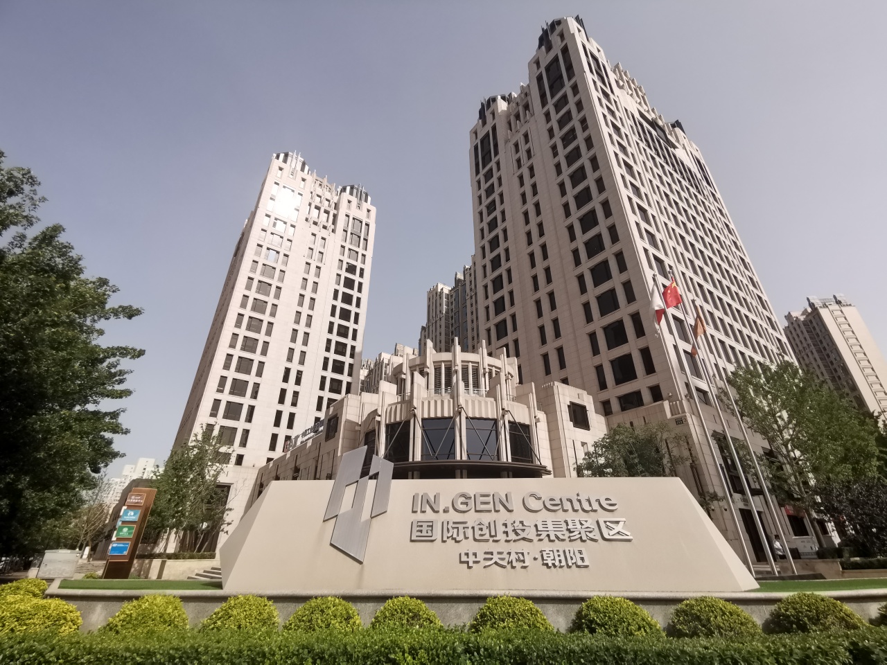 东湖国际中心内景